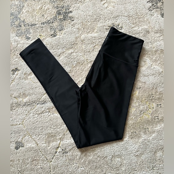 TNA Gloss Atmosphere Leggings - Picture 10 of 10